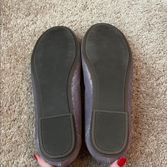 Vionic Caroll Shimmery Lavender Snakeskin Flats - Picture 8 of 8